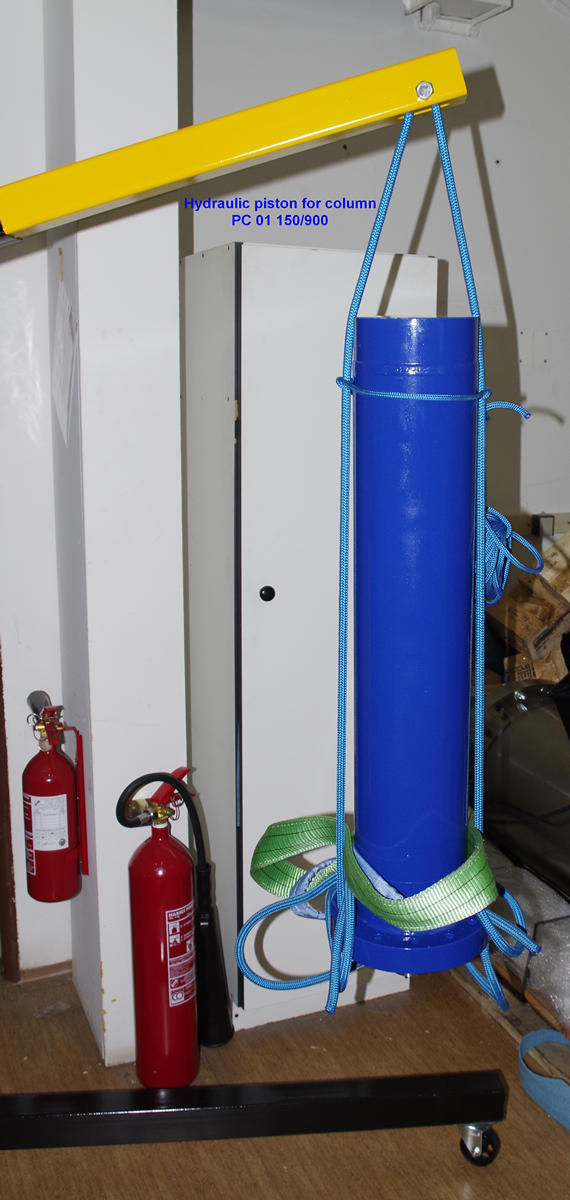 HYDRAULIC PISTON FOR COLUMN PC01 150/900